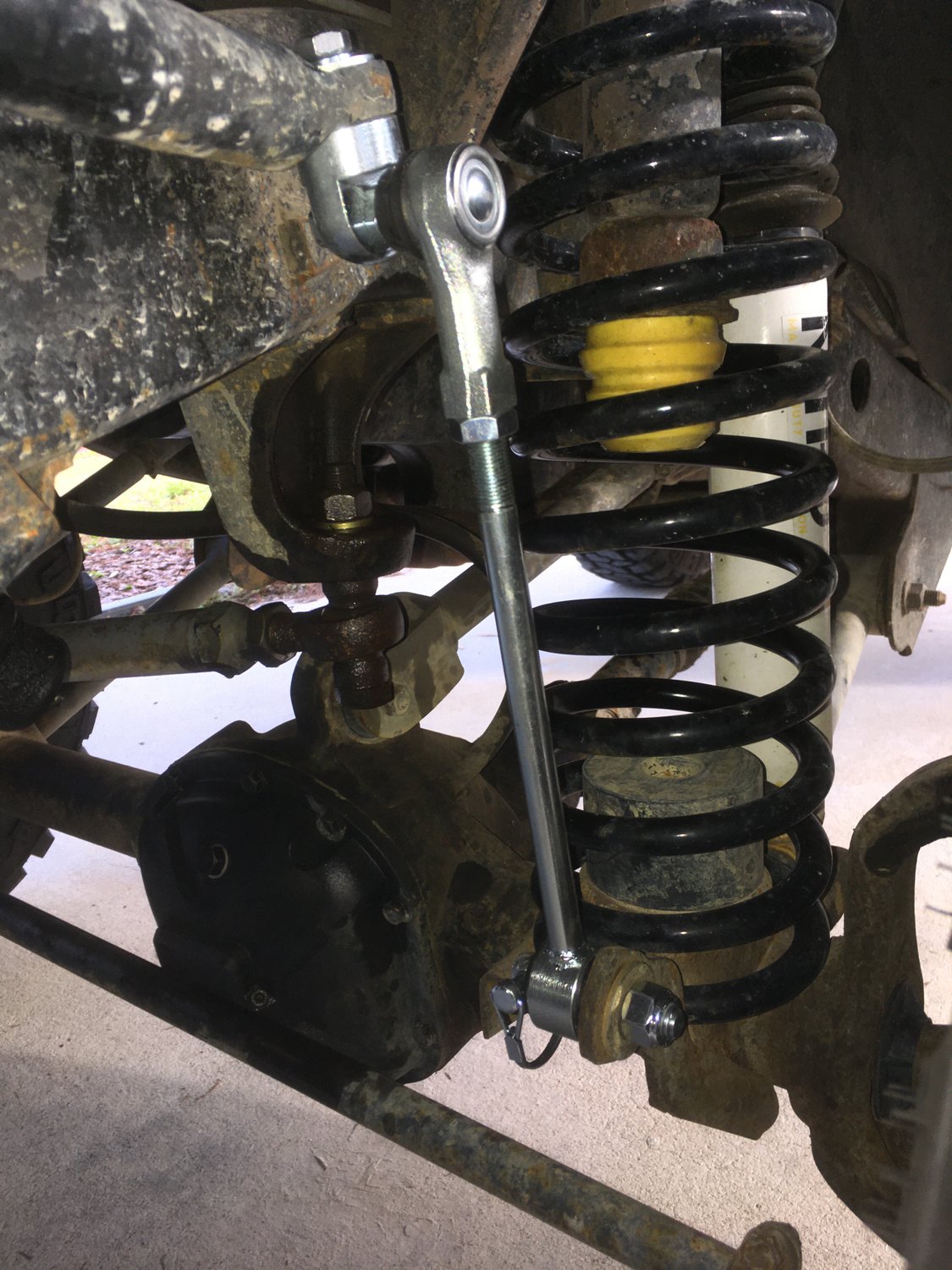 Rough Country Front Sway Bar Quick Disconnects for 9706 Jeep Wrangler