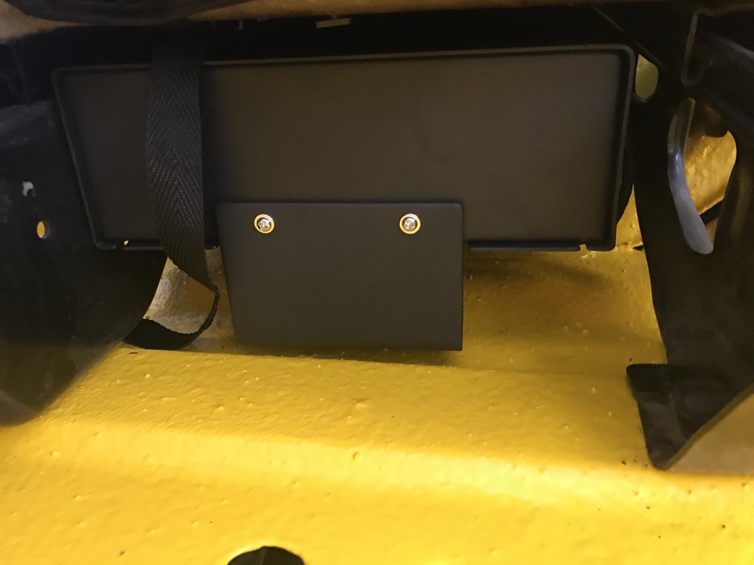 Bestop 4264101 Locking Under Seat Storage Box in Textured Black for 97