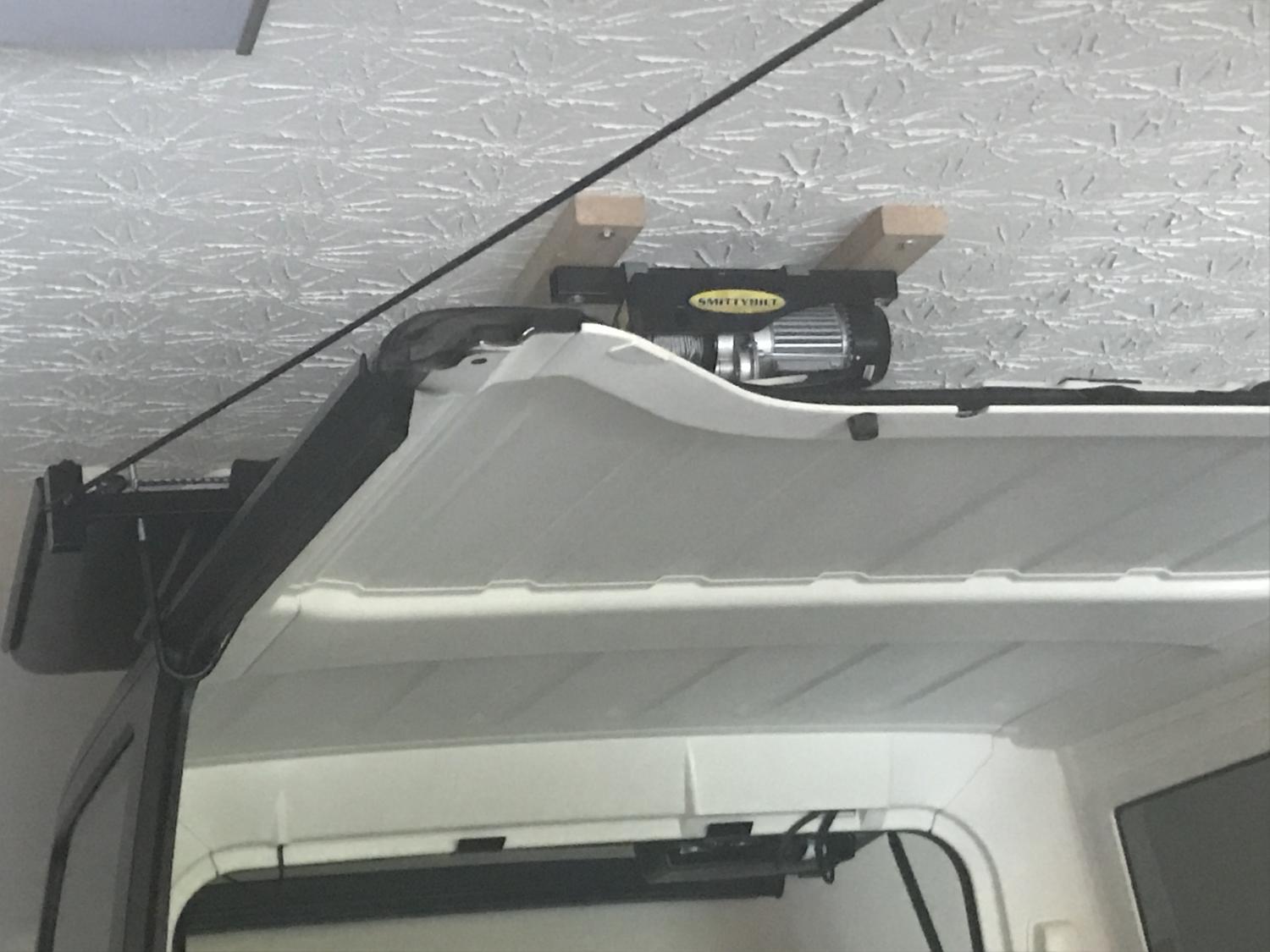 Smittybilt 510001 Hard Top Hoist For 76 17 Jeep Cj 7