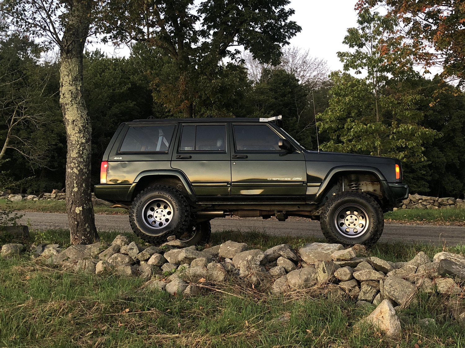 Quadratec Baja Xtreme II Wheel for 8706 Jeep Wrangler YJ & TJ Quadratec