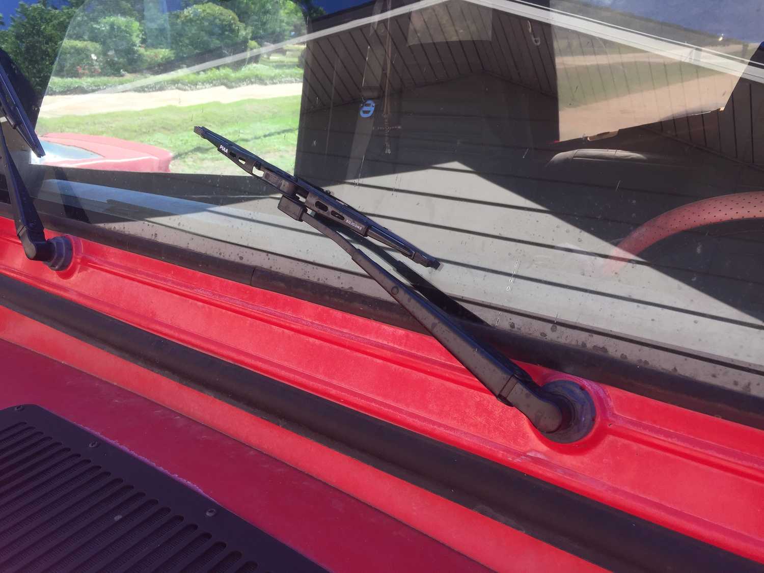 Crown Automotive 56030012 Front Windshield Wiper Arm in Black for 87-95