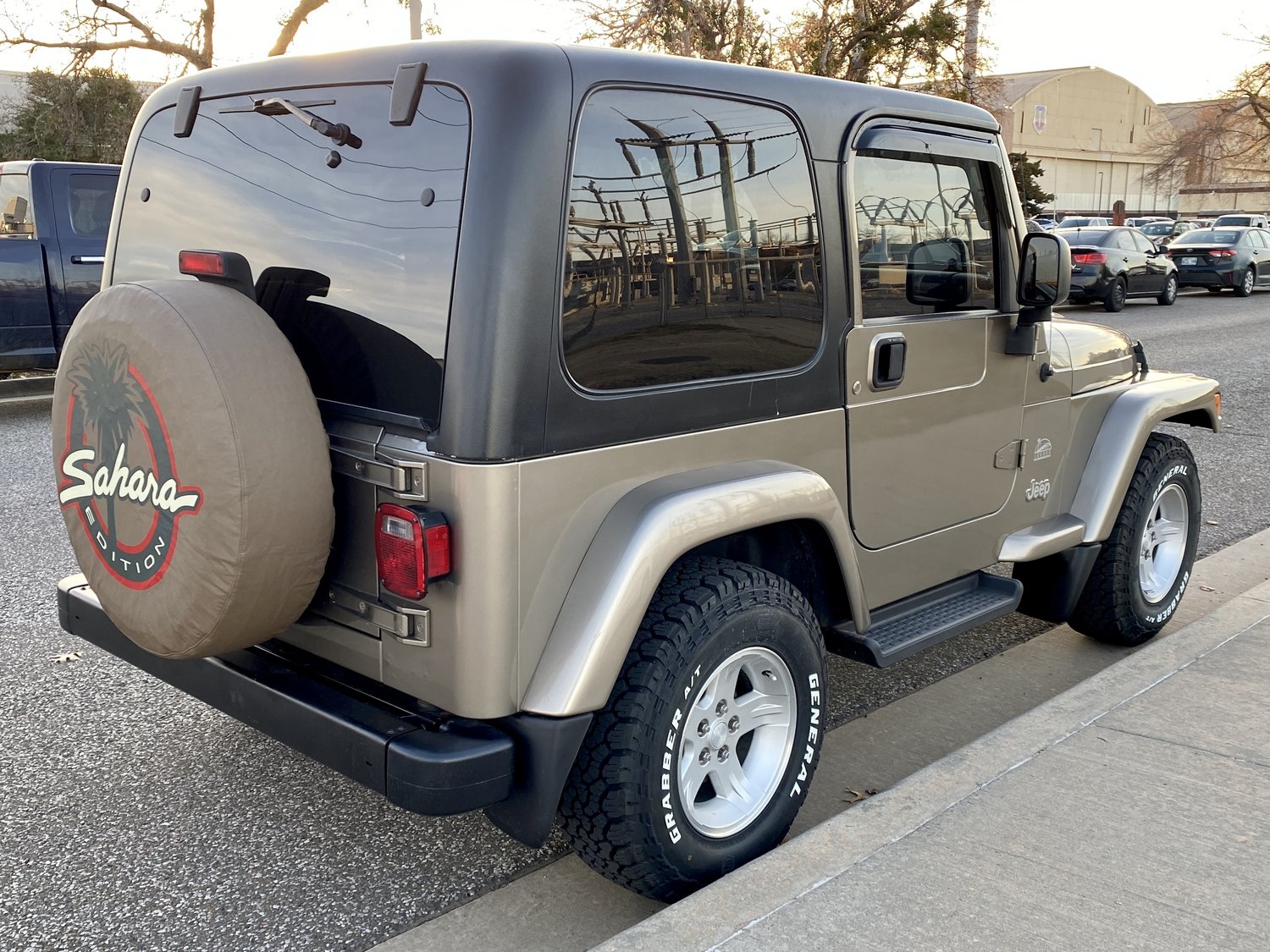 Mopar 82202307 Rear Molded Splash Guards with Jeep Logo for 9706 Jeep