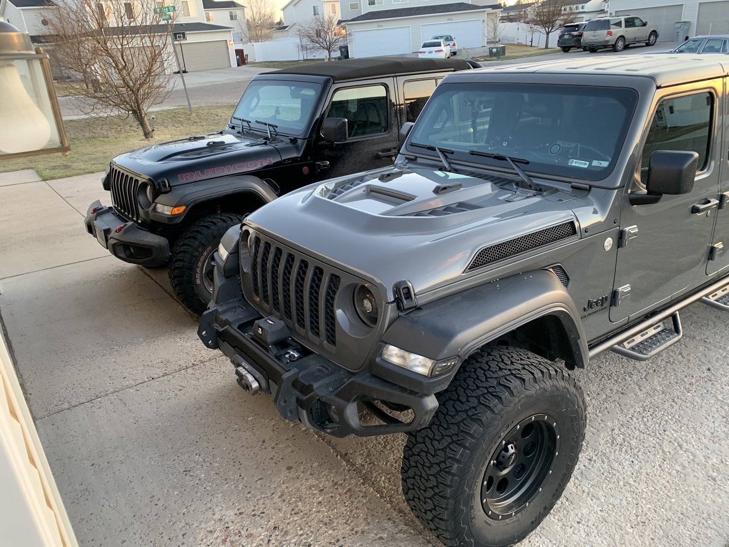 Overtread 19067 Doran Hood for 1821 Jeep Wrangler JL & Gladiator JT