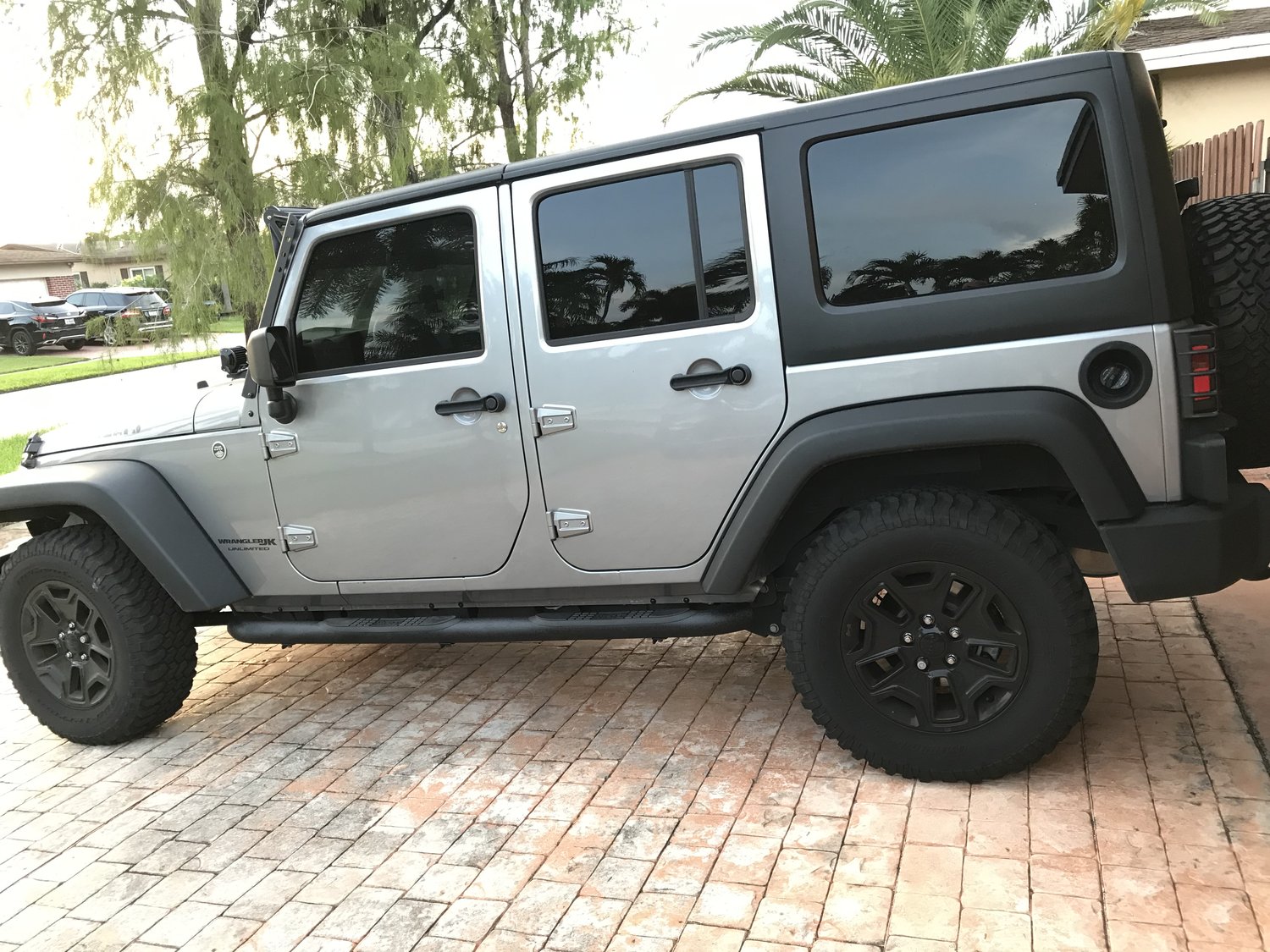 Rugged Ridge Side Step Bars for 0718 Jeep Wrangler Unlimited JK 4 Door