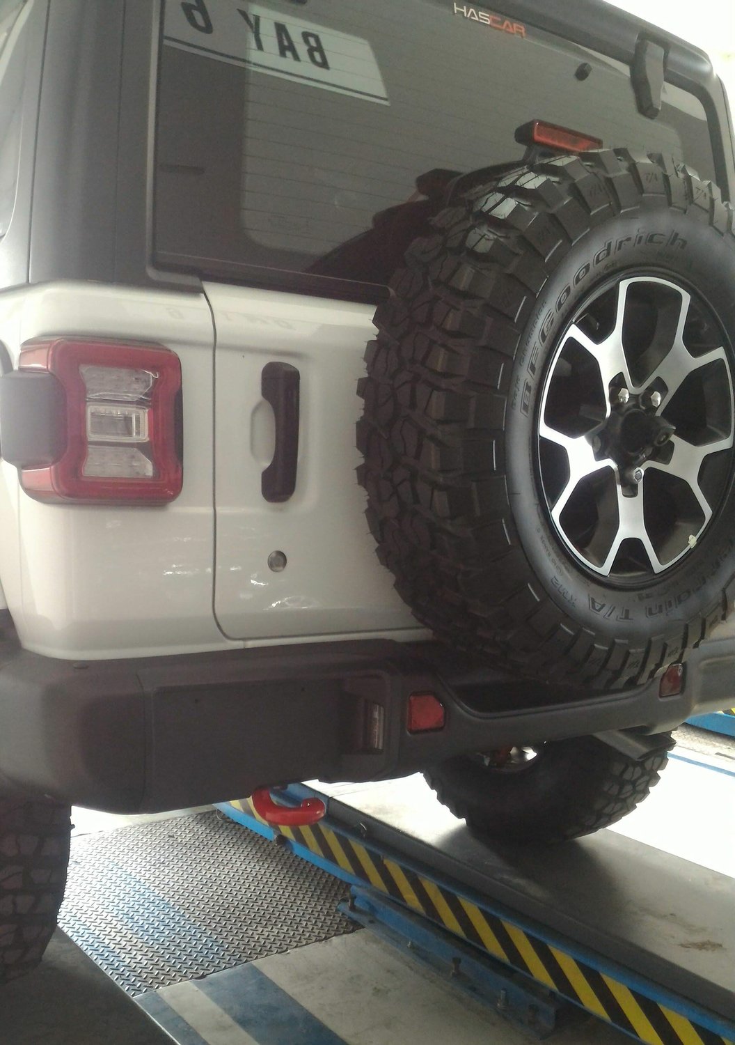 Mopar 82215342 Rubicon Rear Bumper In Steel For 18 19 Jeep