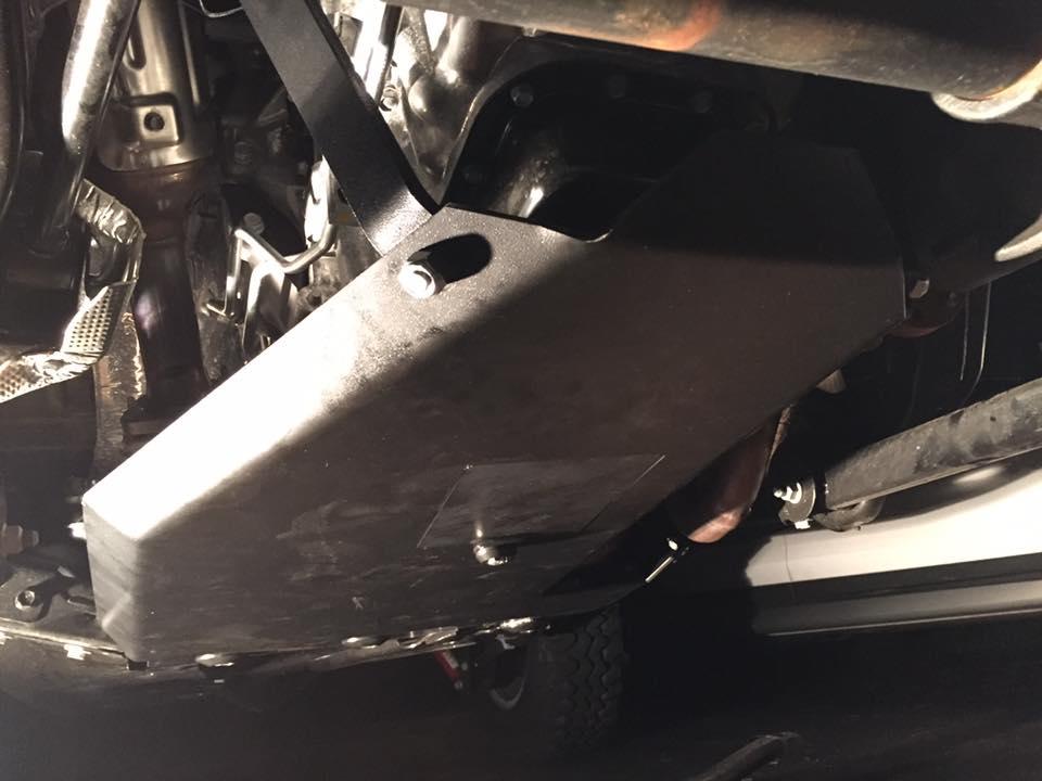 Genuine Jeep Accessories 82206334 Oil and Transmission Skid Plate Genuine Jeep Accessories 82206334 Oil and Transmission Skid Plate