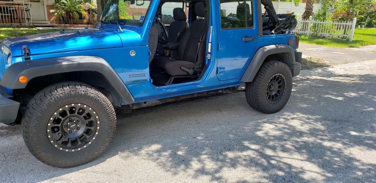 Pro Comp Series 5034 Rockwell Wheel & Tire Package for 0718 Jeep