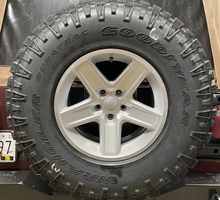 Quadratec Rubicon Xtreme Wheel in Gun Metal 16x8 with 4.5in