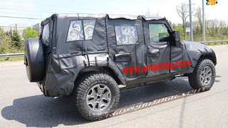 2018 JL spy photo from Autoblog.com