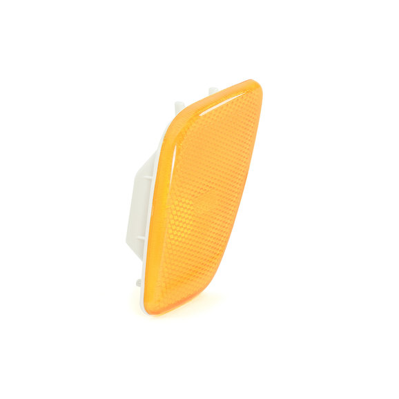 OMIX Side Marker Lens in Amber OMIX Side Marker Lens in Amber for 97-06 Jeep Wrangler TJ & Unlimited
