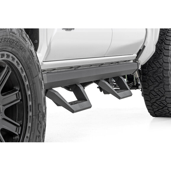 Rough Country SRX2 Adjustable Aluminum Steps Rough Country 73004 SRX2 Adjustable Aluminum Steps for 24-26 Toyota Tacoma Double Cab