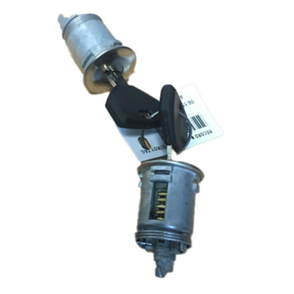 AccuPart Jeep Door Locks Set AccuPart PY1906 Jeep Door Locks Set for 91-92 Jeep Cherokee XJ & Wrangler YJ