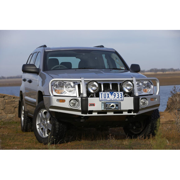 ARB Combination Bull Bar Bumper in Black ARB 3450130B Combination Bull Bar Bumper in Black for 99-07 Jeep Grand Cherokee WJ & WK