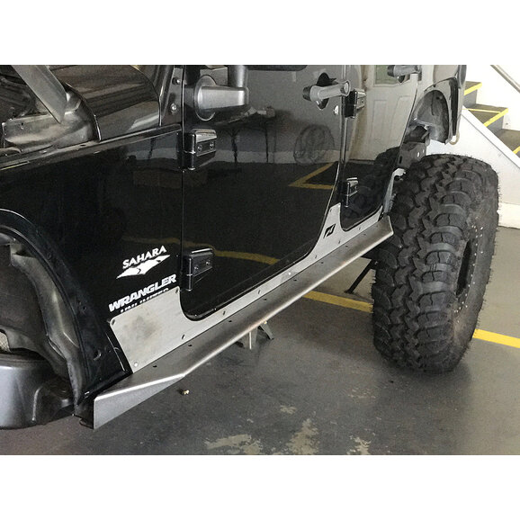 Motobilt Crusher Rocker Guards with Step Motobilt MB1042 Crusher Rocker Guards with Step for 07-18 Jeep Wrangler JK Unlimited 4-Door
