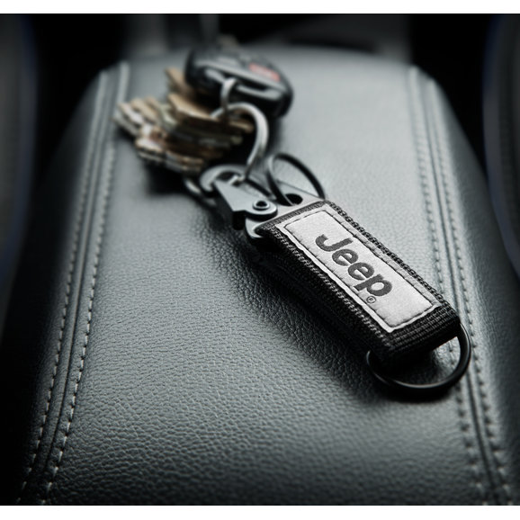 Plasticolor Jeep Logo Canvas Strap Key Chain Plasticolor 004529R01 Jeep Logo Canvas Strap Key Chain