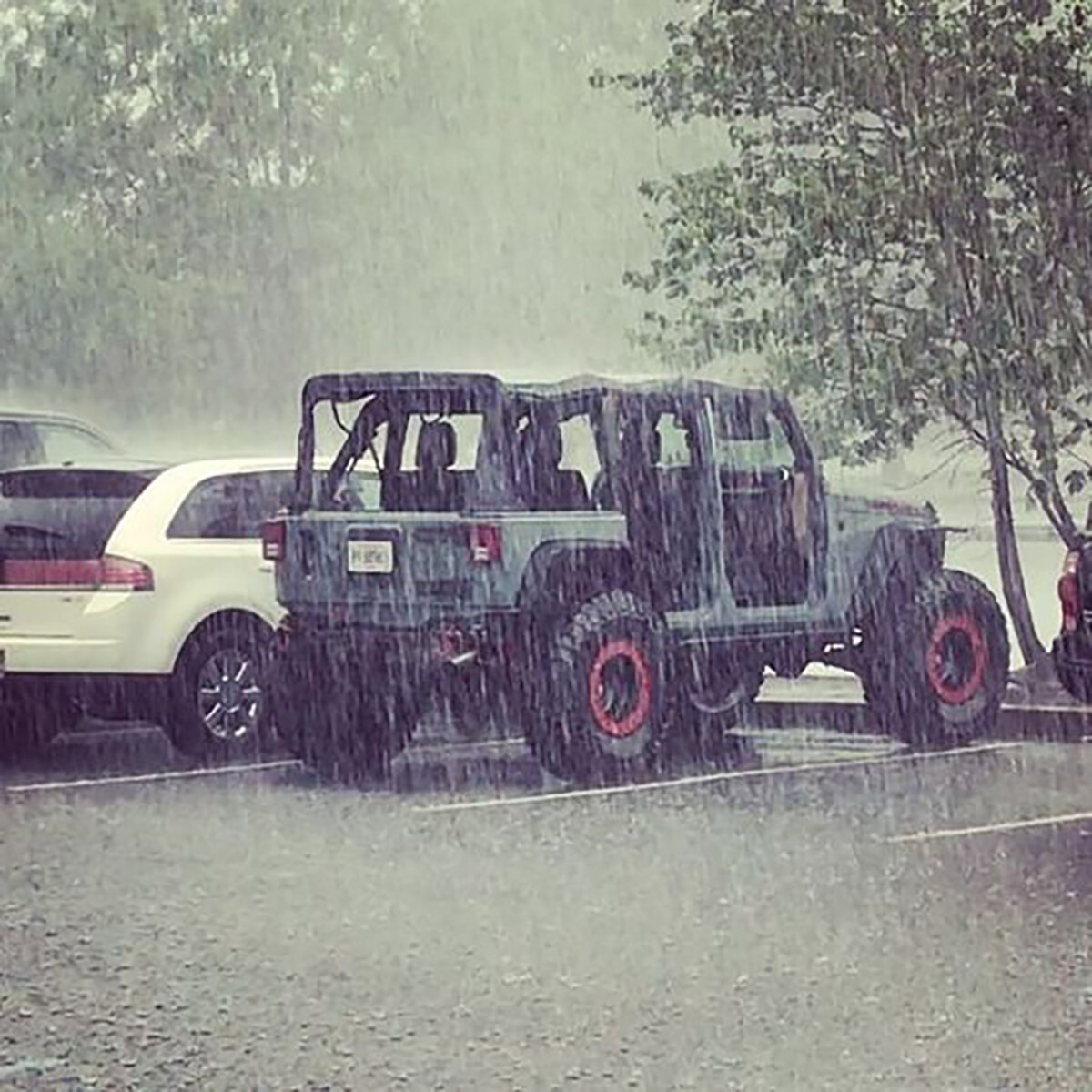 How To Get Water Out Of Jeep Wrangler: Quick Fixes That Work