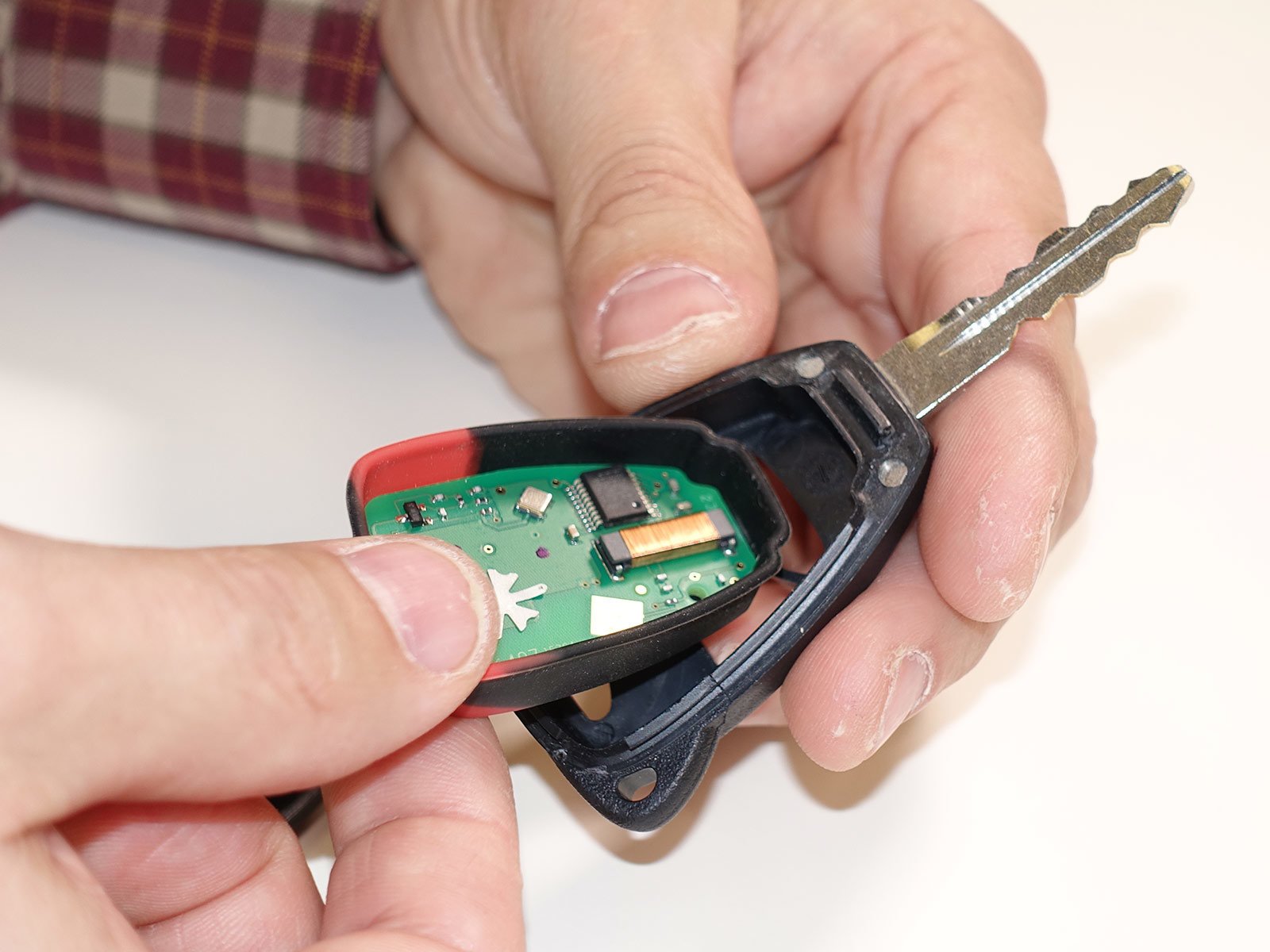 What should I consider when buying a Jeep Key Fob Battery? {random-only}