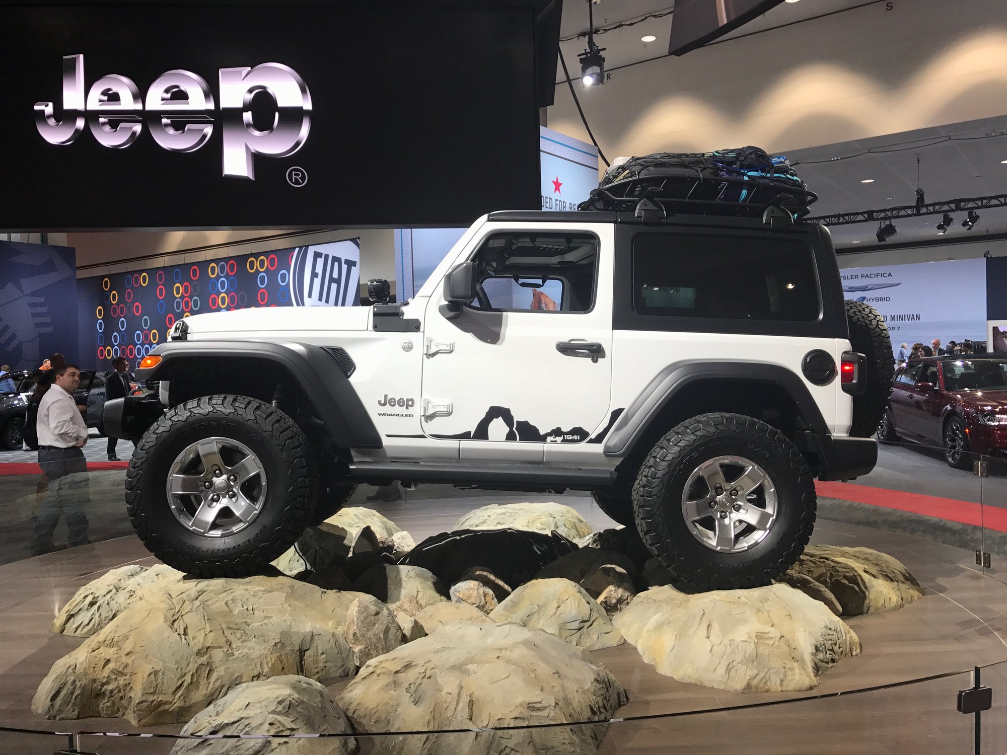 Mopar-modified 2018 Jeep Wrangler Sport at the 2017 LA Auto Show | Quadratec