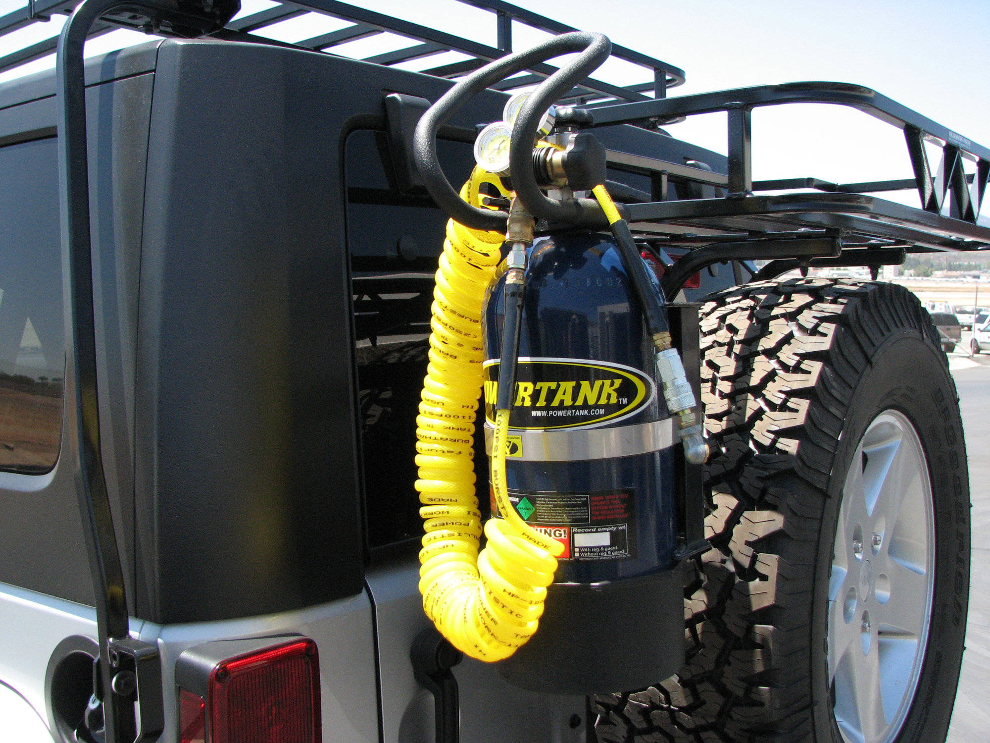 Garvin 77960 Power Tank Holder for 9706 Jeep Wrangler TJ with G2