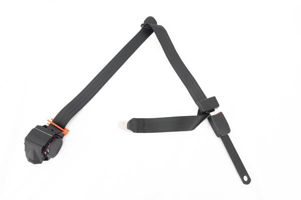 OMIX Driver Side Tri-Lock Off Road Seat Belt for 03-06 Jeep Wrangler TJ | Quadratec OMIX Driver Side Tri-Lock Off Road Seat Belt for 03-06 Jeep Wrangler TJ | Quadratec