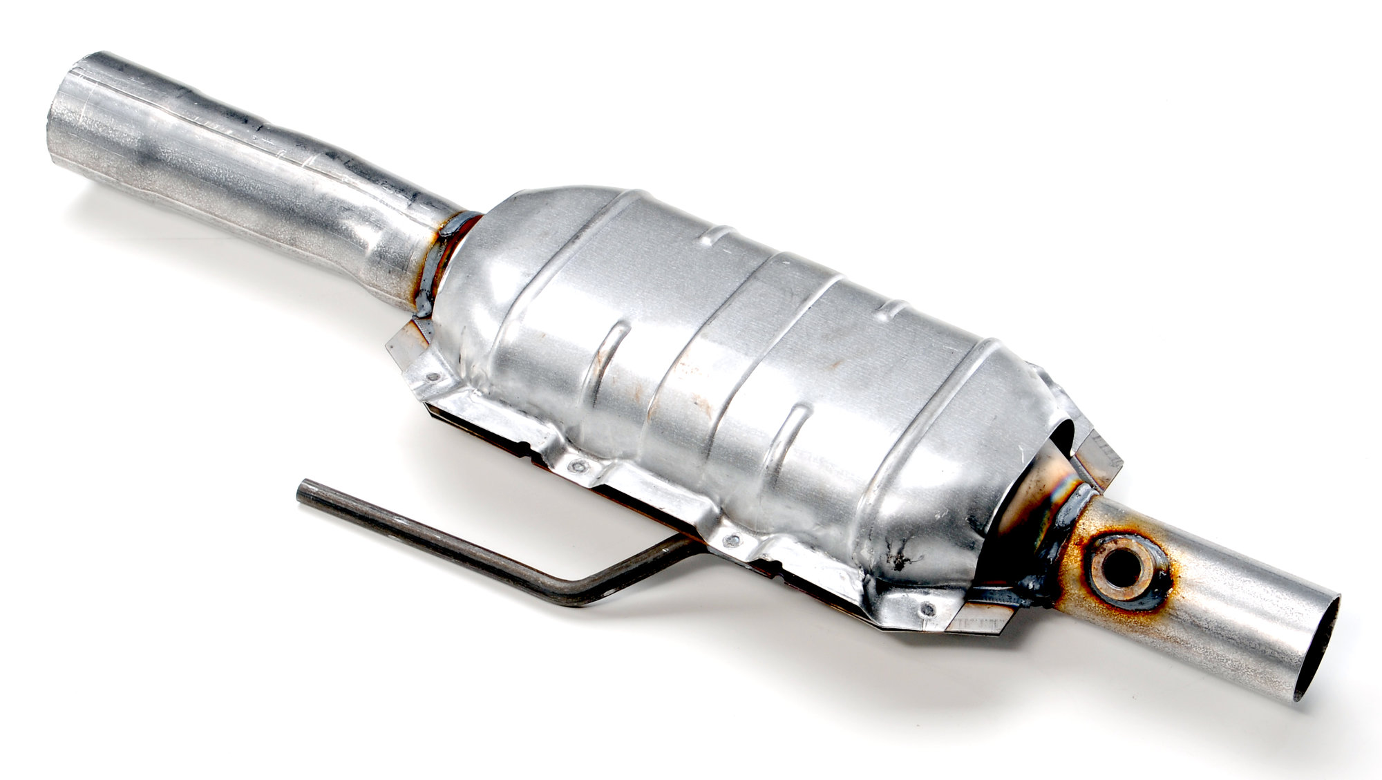 Walker Exhaust 15841 Catalytic Converter for 97-99 Jeep Wrangler TJ with 4  or 6 Cyl. Engine | Quadratec