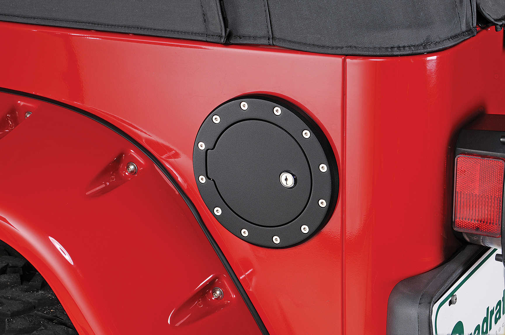 Ami Billet Locking Fuel Door For 97 06 Jeep Wrangler Tj Unlimited