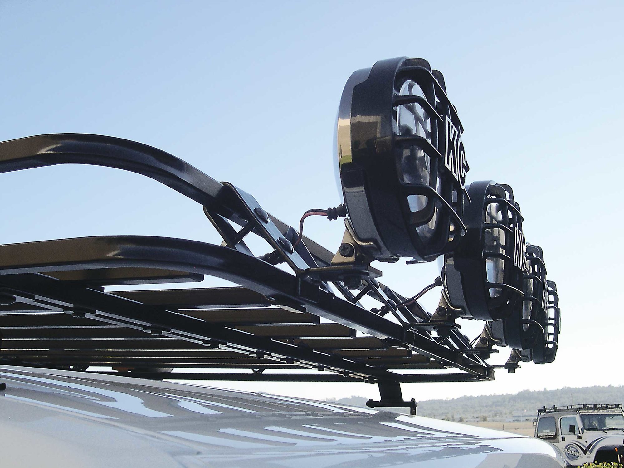 Garvin© 88140 Front Light Mount Bracket for Garvin Sport Series Racks