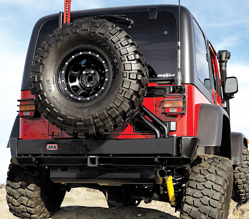 ARB Rear Bar & Swing Away Wheel Carrier in Black for 97-06 Jeep Wrangler TJ  & Unlimited | Quadratec