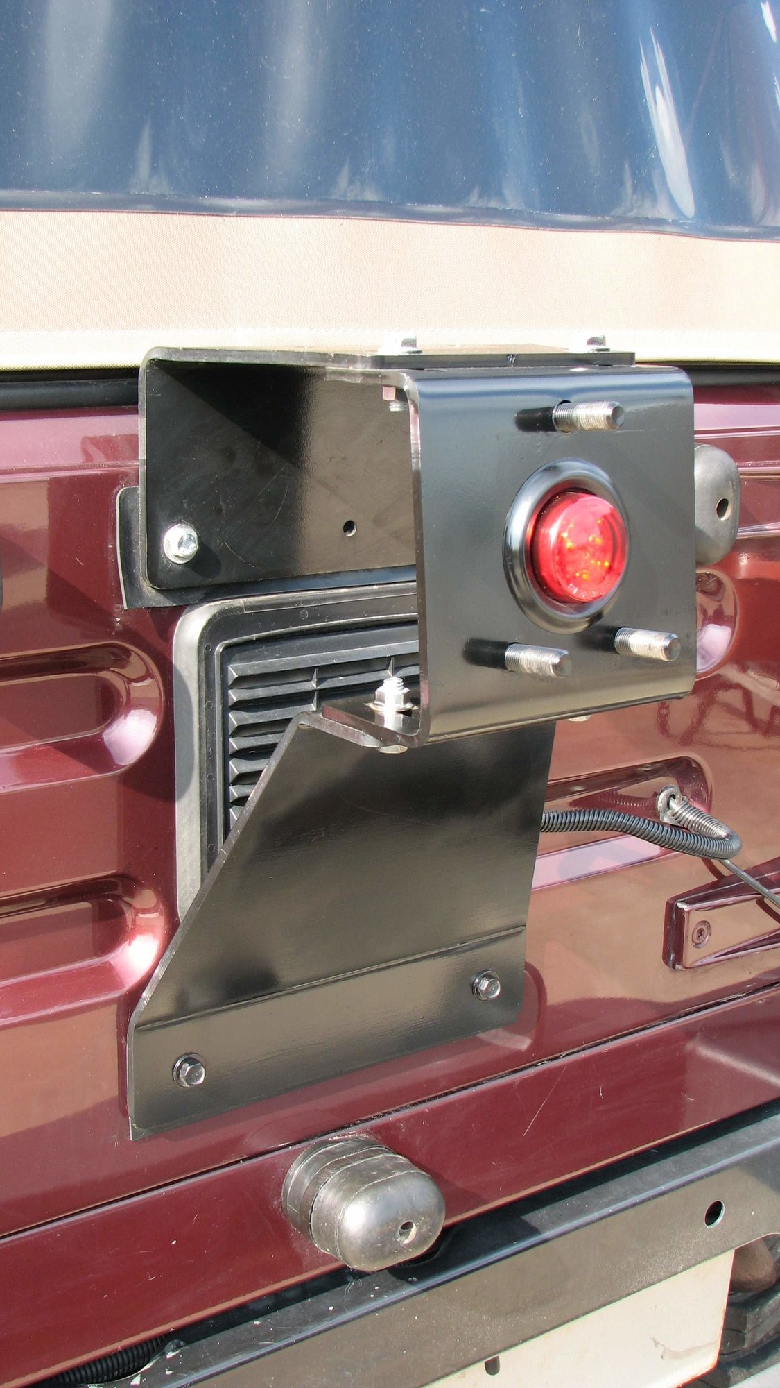 Truck Master Designs s Spare Tire Relocation Bracket for for 98-06 Jeep