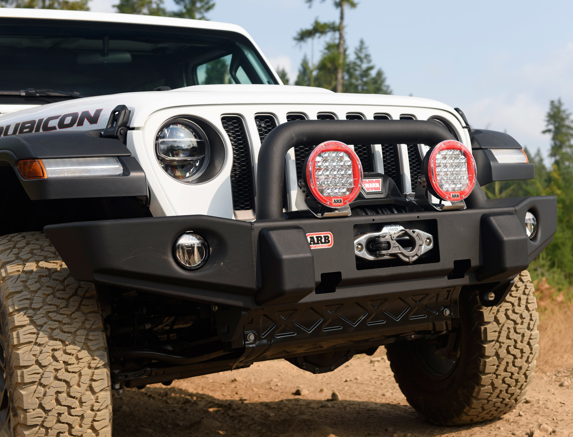 ARB 3450440 Deluxe Classic Front Bumper for 18-22 Jeep Wrangler JL &  Gladiator JT | Quadratec