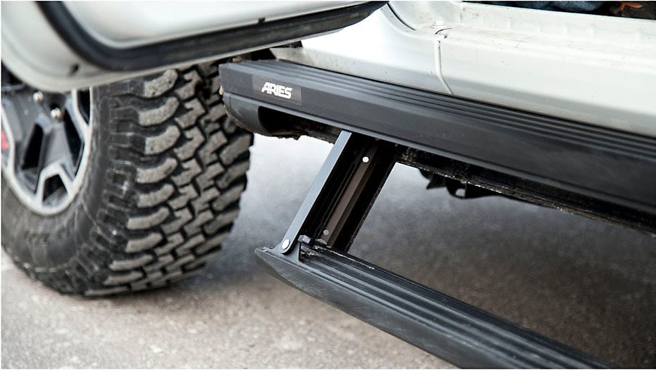 Aries 3036571 ActionTrac Powered Running Boards for 18-21 Jeep 