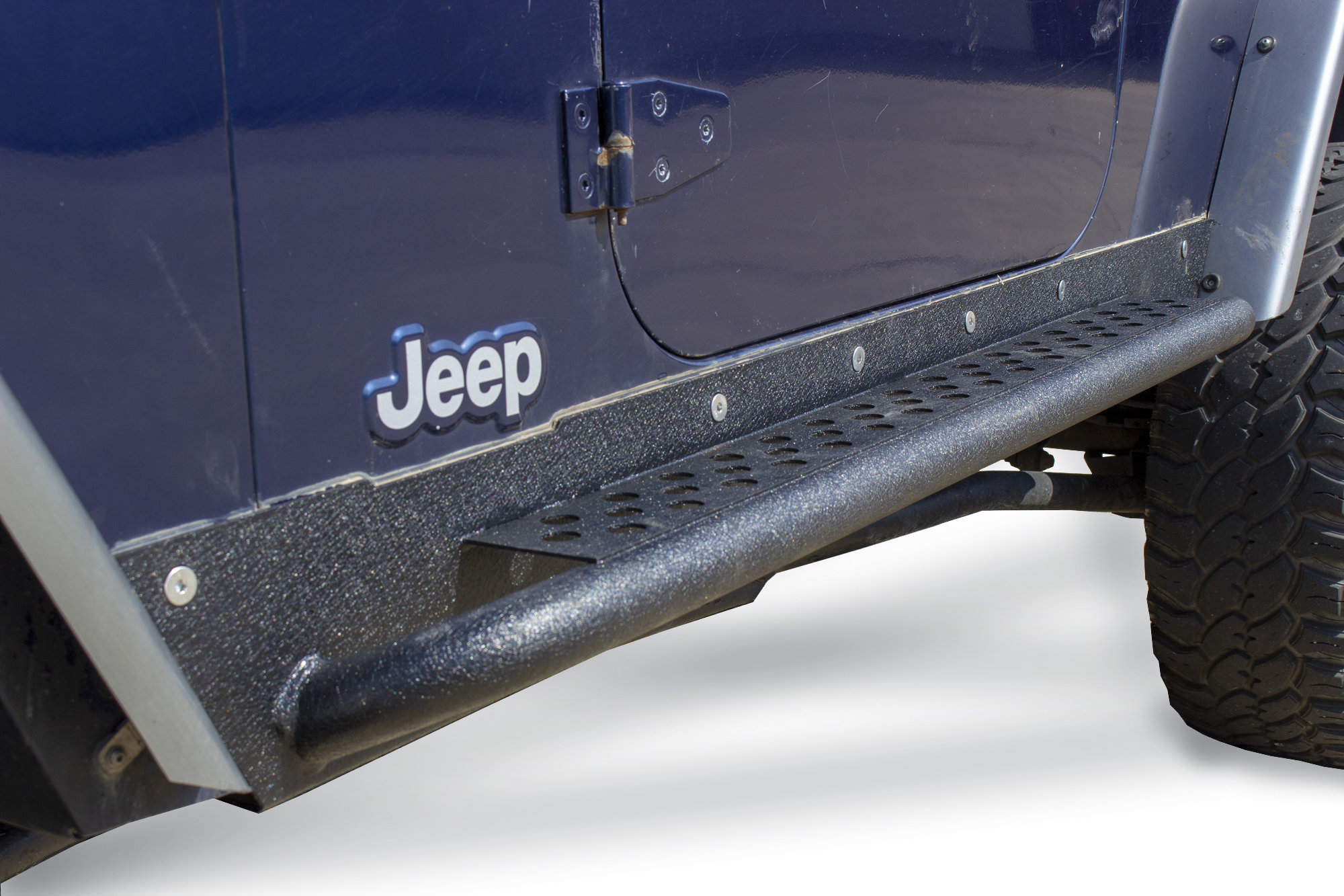 Fishbone Offroad FB23085 Rock Slider with Tube Step for 04-06 Jeep Wrangler  Unlimited TJ | Quadratec