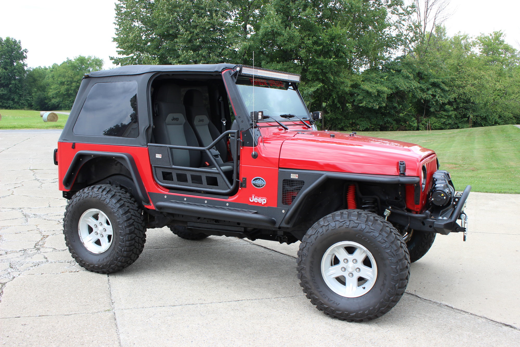 Fishbone Offroad FB24077 Tube Doors for 97-06 Jeep Wrangler TJ | Quadratec