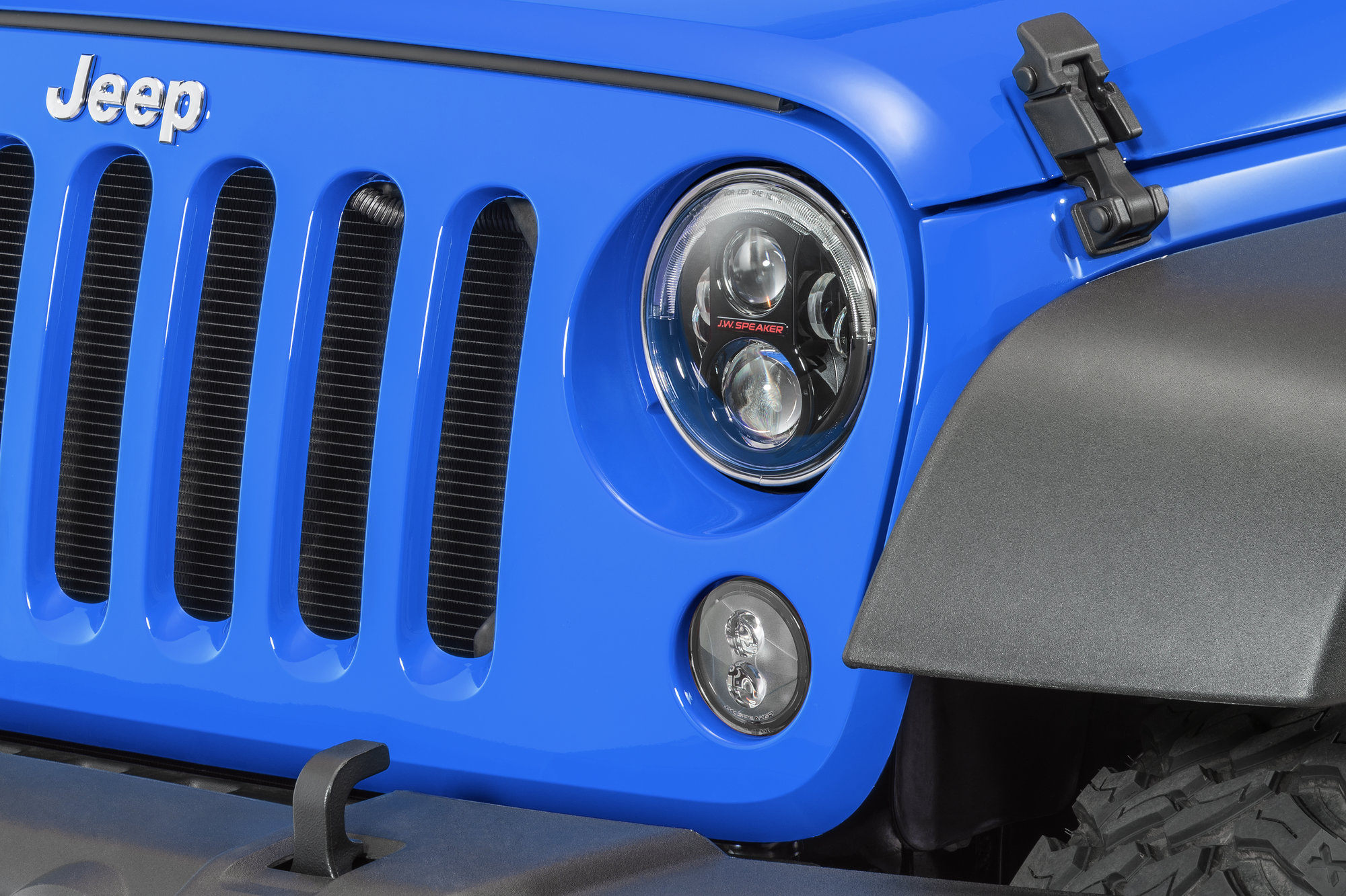 Phare LED 7'' (J. W. Speaker) pour Jeep Wrangler JL