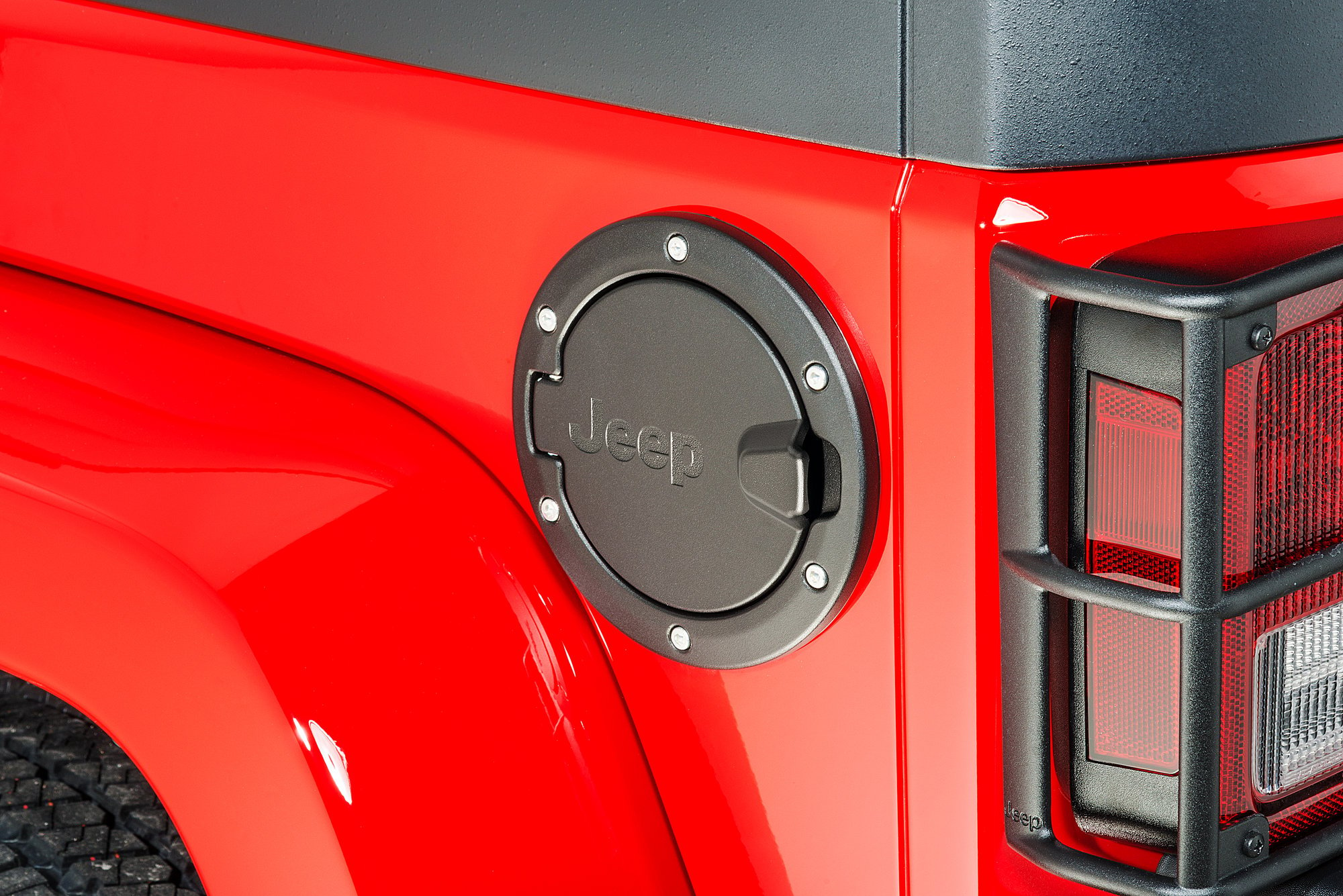 Mopar Fuel Filler Door for 07-18 Jeep Wrangler JK Unlimited | Quadratec