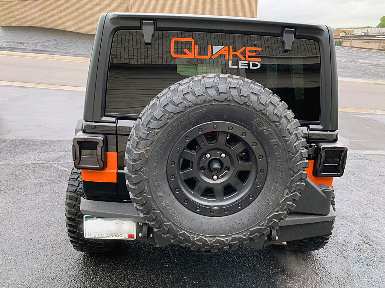 Quake LED QTE558 Blackout LED Replacement Tail Lights for 18-20 Jeep  Wrangler JL | Quadratec