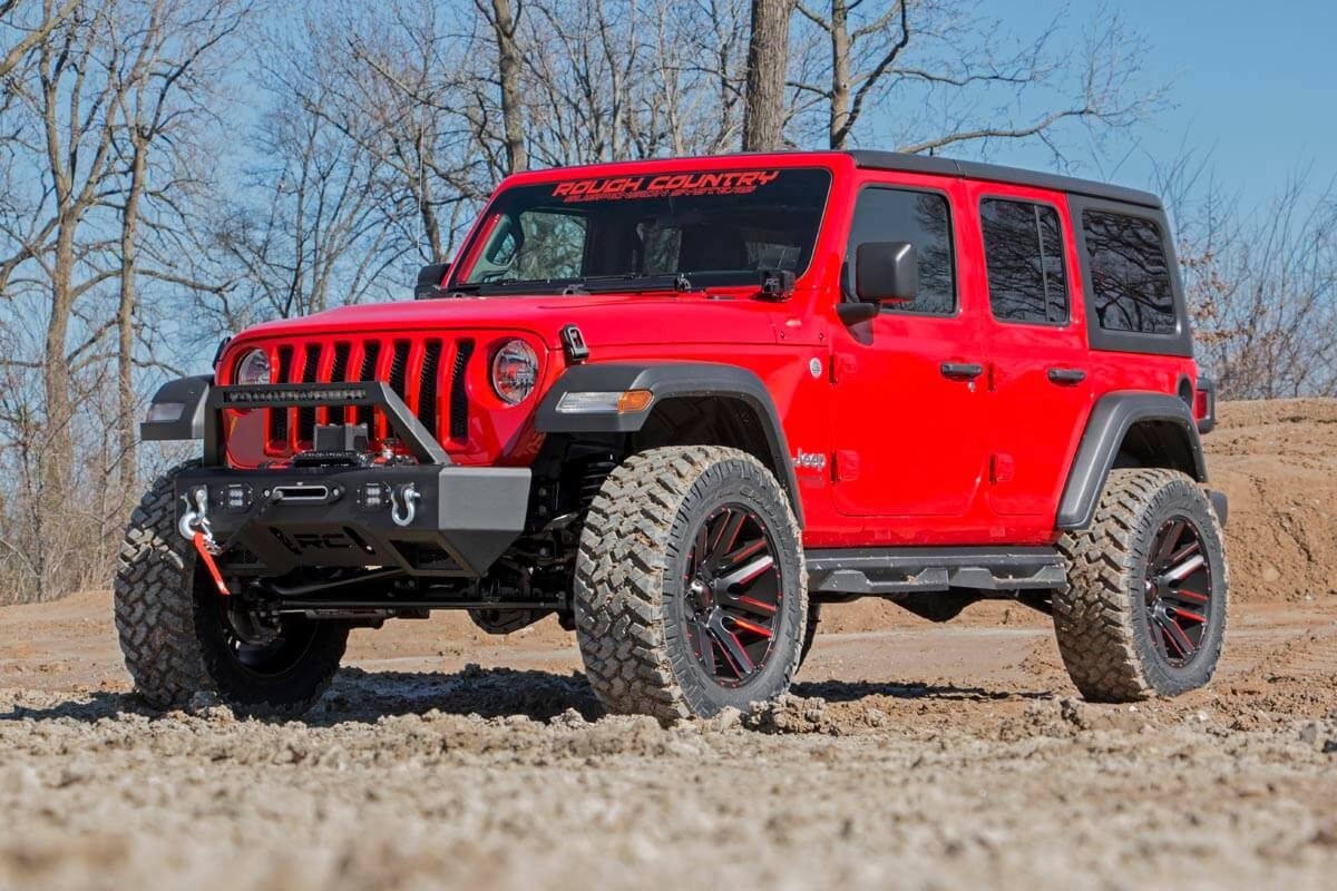Rough Country 3.5in Lift Kit Stage 2 with Control Arm Drop for 18-20 Jeep Wrangler JL Unlimited | Quadratec