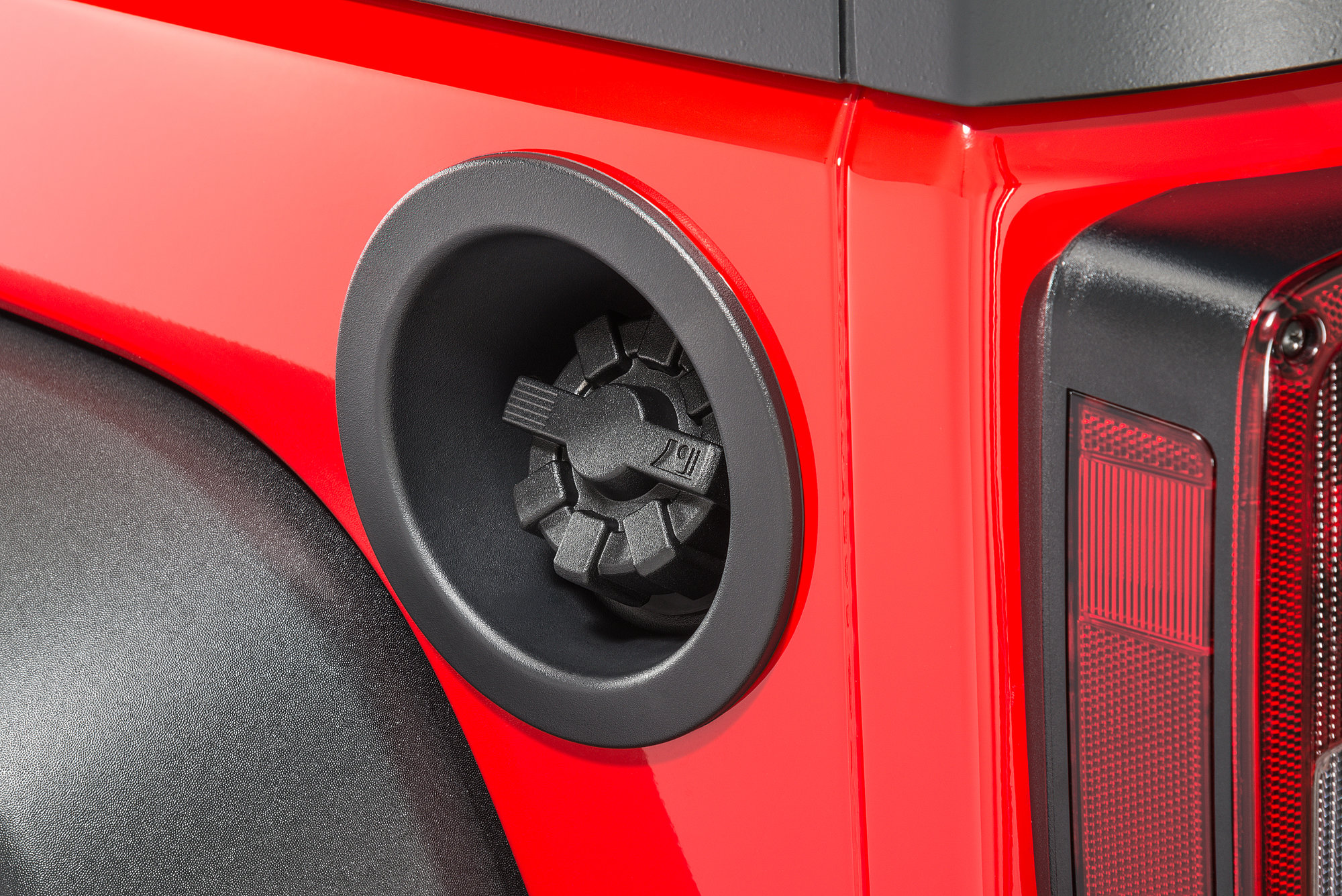 Rugged Ridge Aluminum Elite Fuel Cap For 01 18 Jeep Wrangler Tj Jk Quadratec