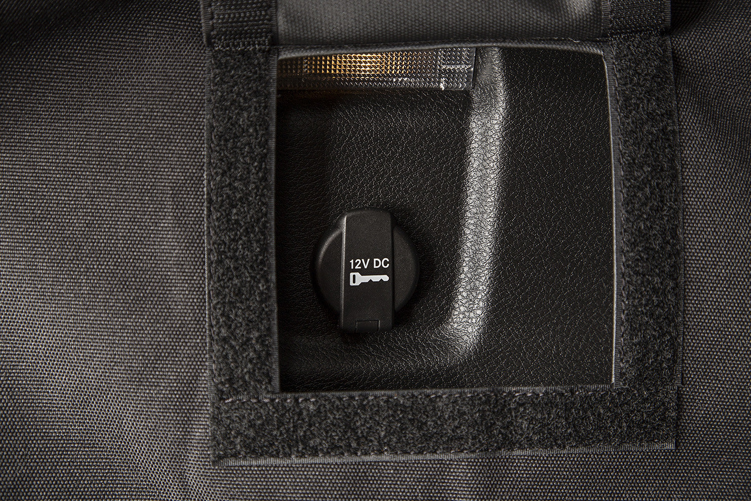 Rugged Ridge 13260.07 C3 Cargo Cover for 1517 Jeep Renegade BU Quadratec