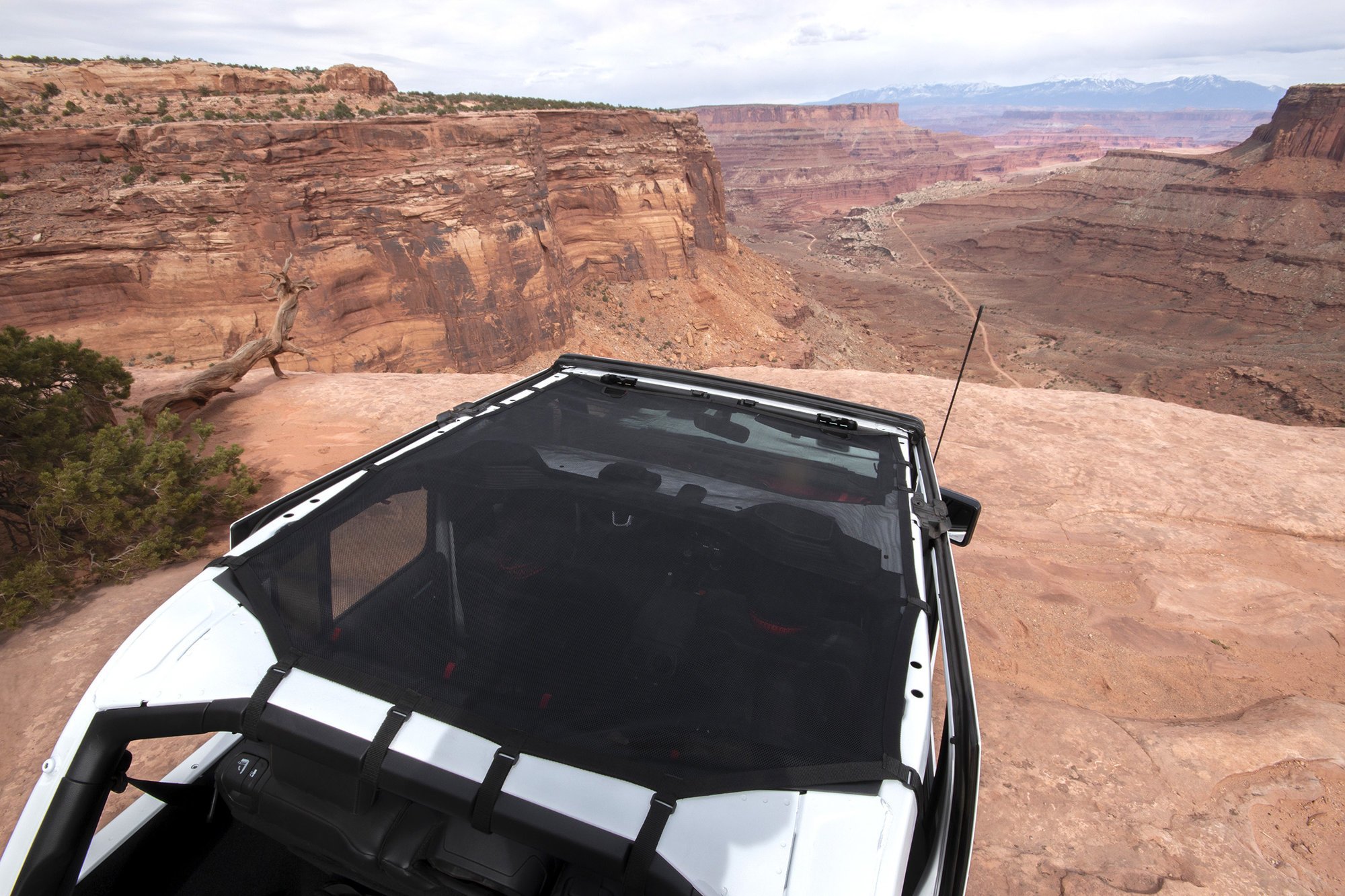 Rugged Ridge 13579 71 Full Eclipse Sun Shade For 18 20 Jeep Wrangler Jl Unlimited Quadratec