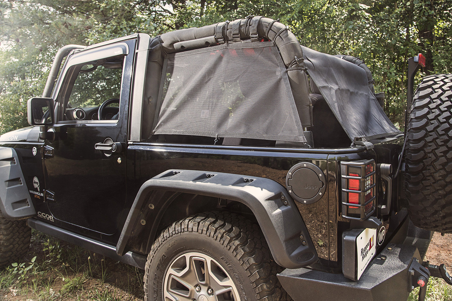 Rugged Ridge 13579.41 Eclipse Cargo Barrier for 0718 Jeep Wrangler JK