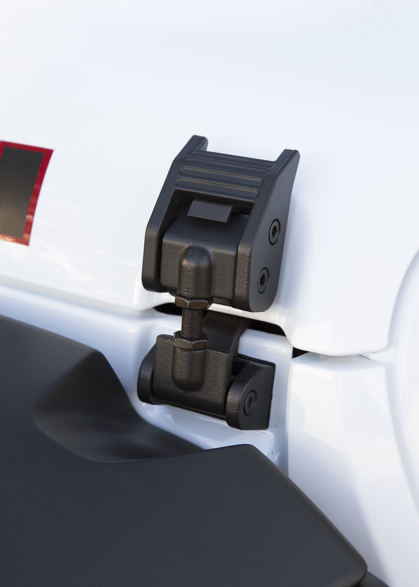 Rugged Ridge Aluminum Hood Catches For 18 20 Jeep Wrangler