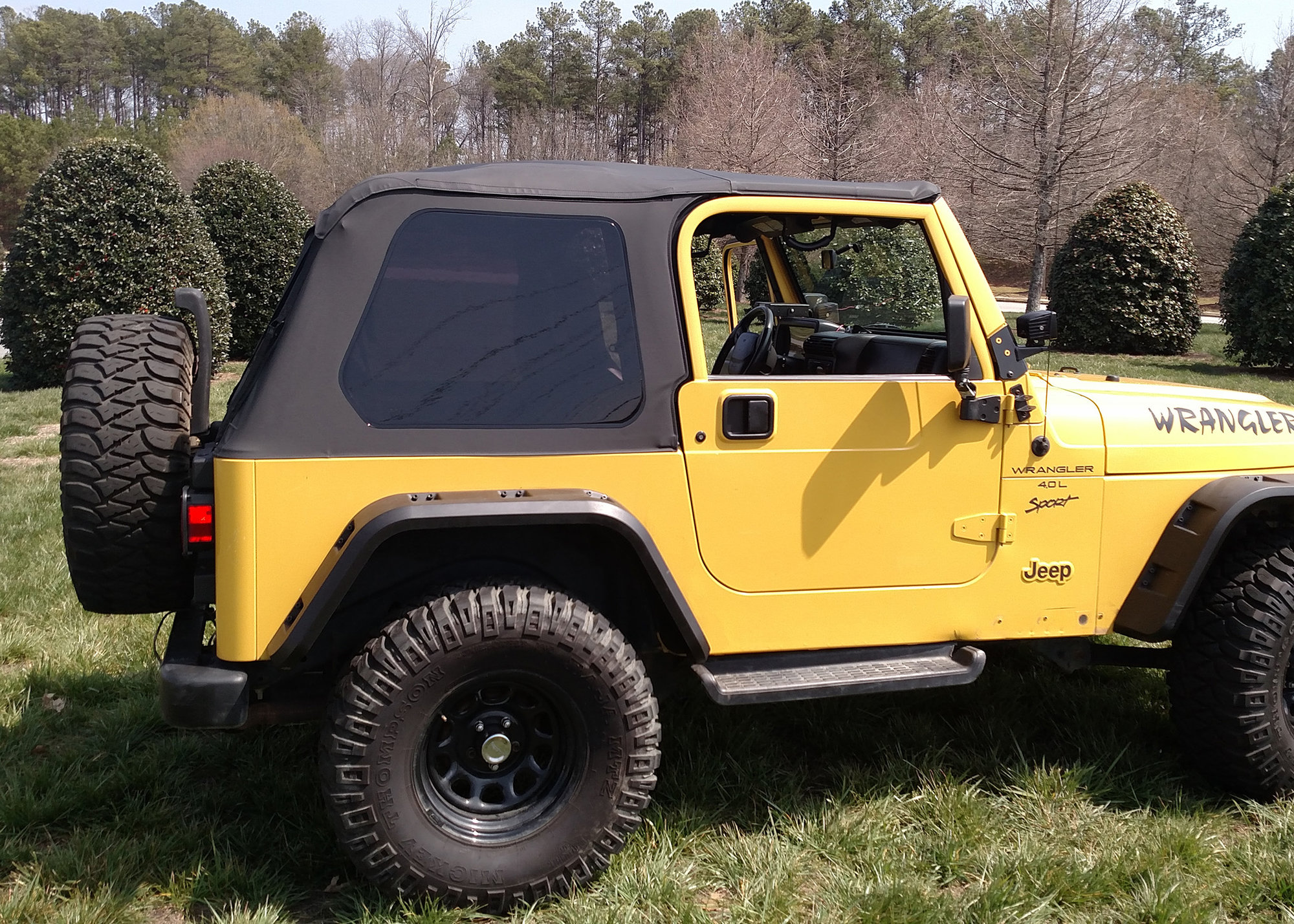 Rugged Ridge 13790 35 Montana Bowless Soft Top For 97 06 Jeep Wrangler Tj Quadratec