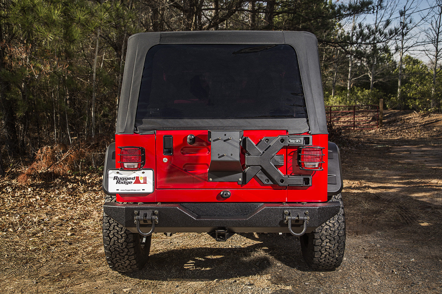 Rugged Ridge 11546 60 Spartacus Hd Tire Carrier Kit For 97 06 Jeep Wrangler Tj Quadratec