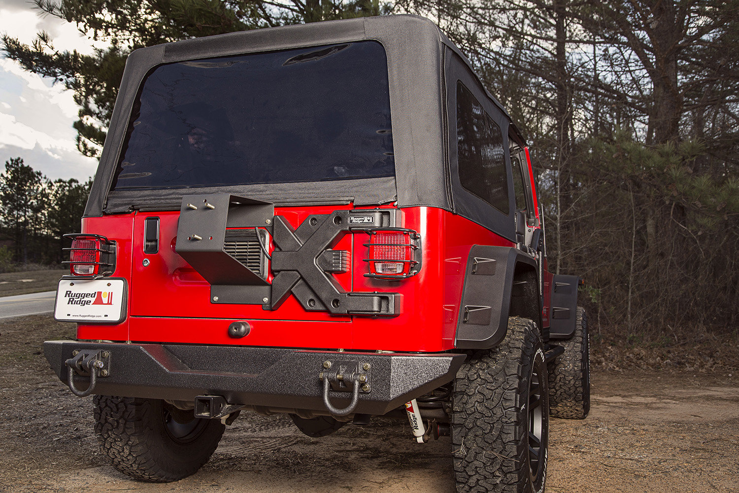 Rugged Ridge Heavy Duty Tire Carrier Mount for Jeep Wrangler Rugged Ridge Heavy Duty Tire Carrier Mount for Jeep Wrangler