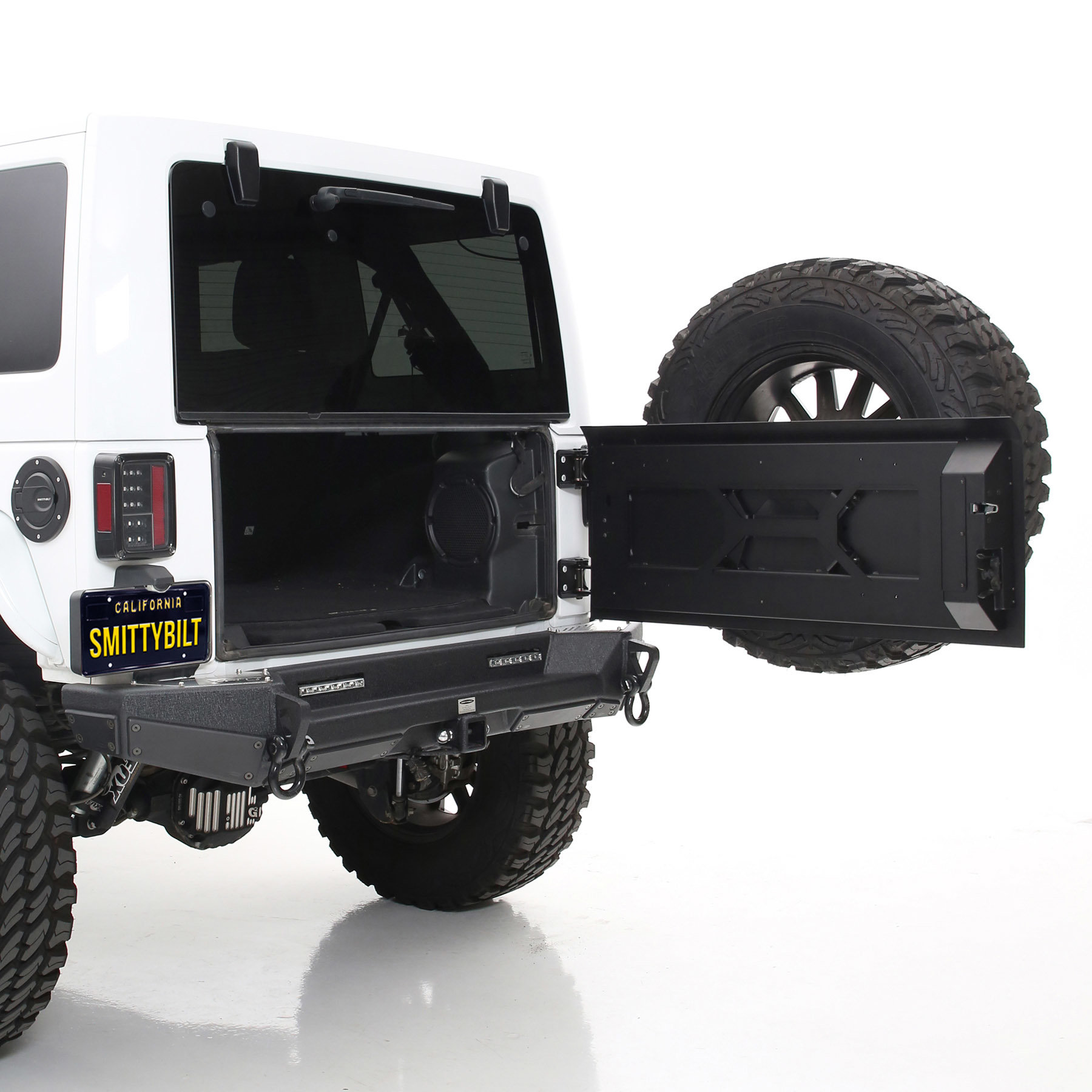 Smittybilt 76410 Xrc Tailgate With Tire Carrier For 07 18
