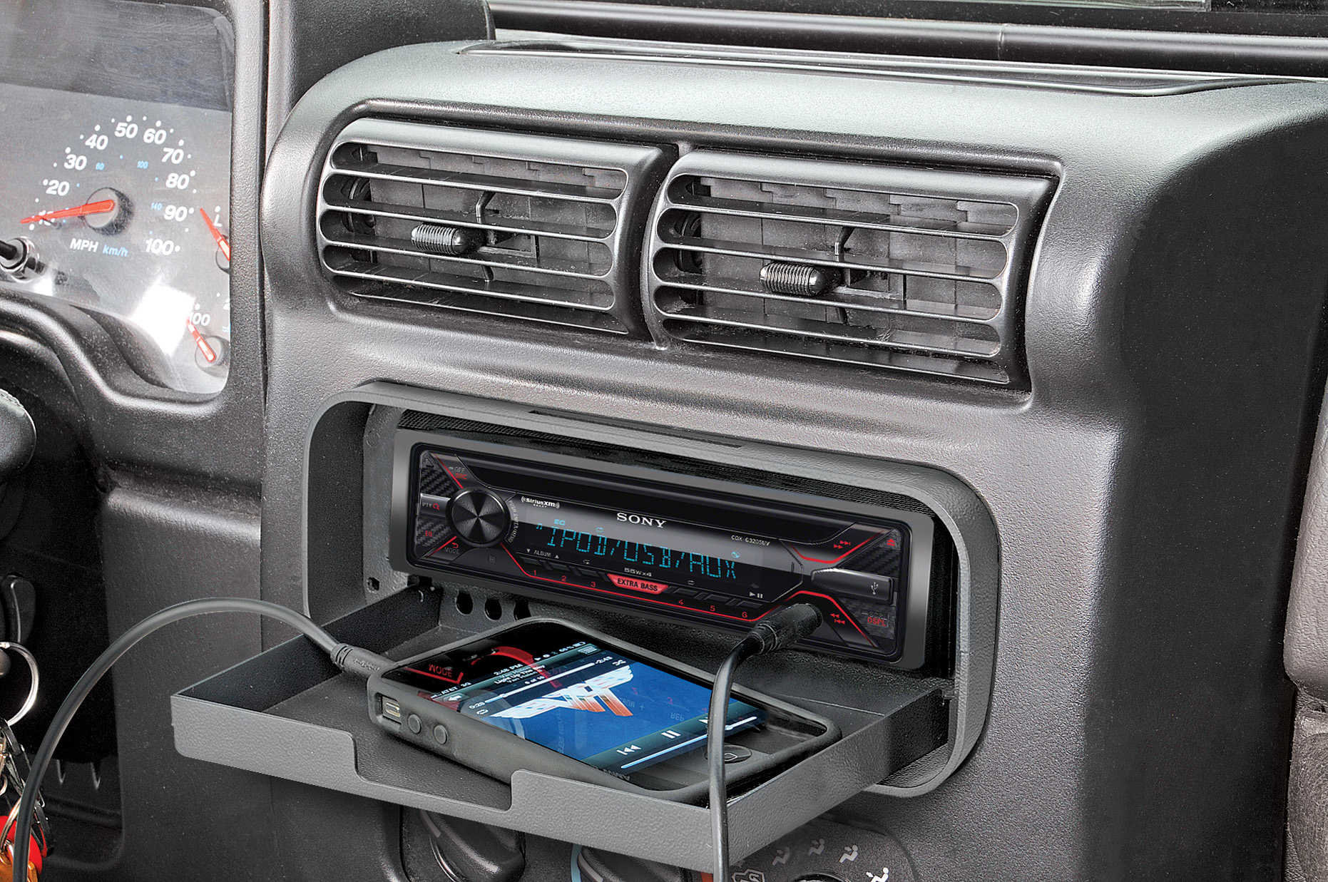 Sony DSX-A415BT Stereo Receiver with Quadratec iVault for 97-06 Jeep ...