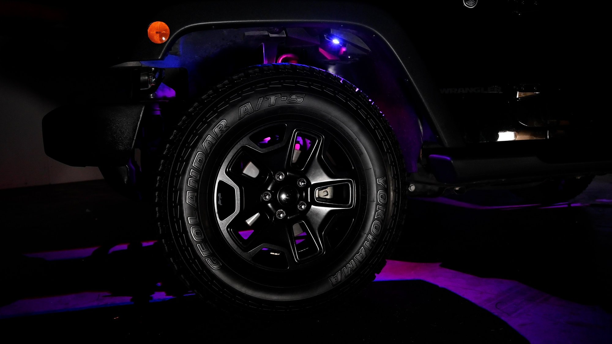 Stinger Off-Road Bluetooth RGB LED Underglow Kit for 07-21 Jeep Wrangler  JL, JK & Gladiator JT | Quadratec