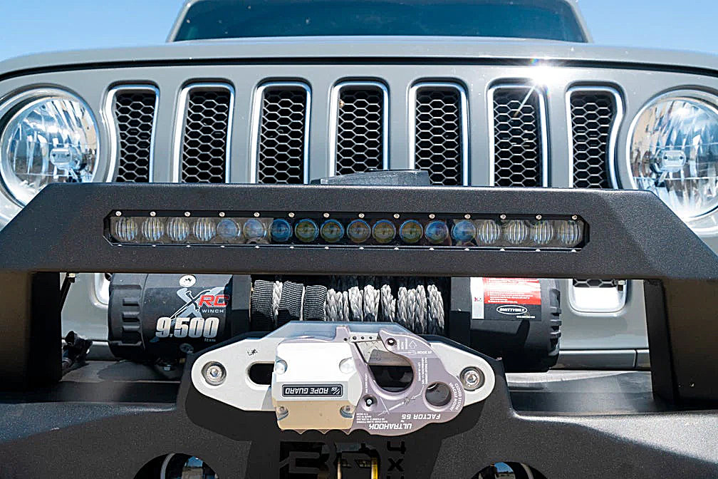 TACTIK JT-2600C-72W 13.5 LED Light Bar