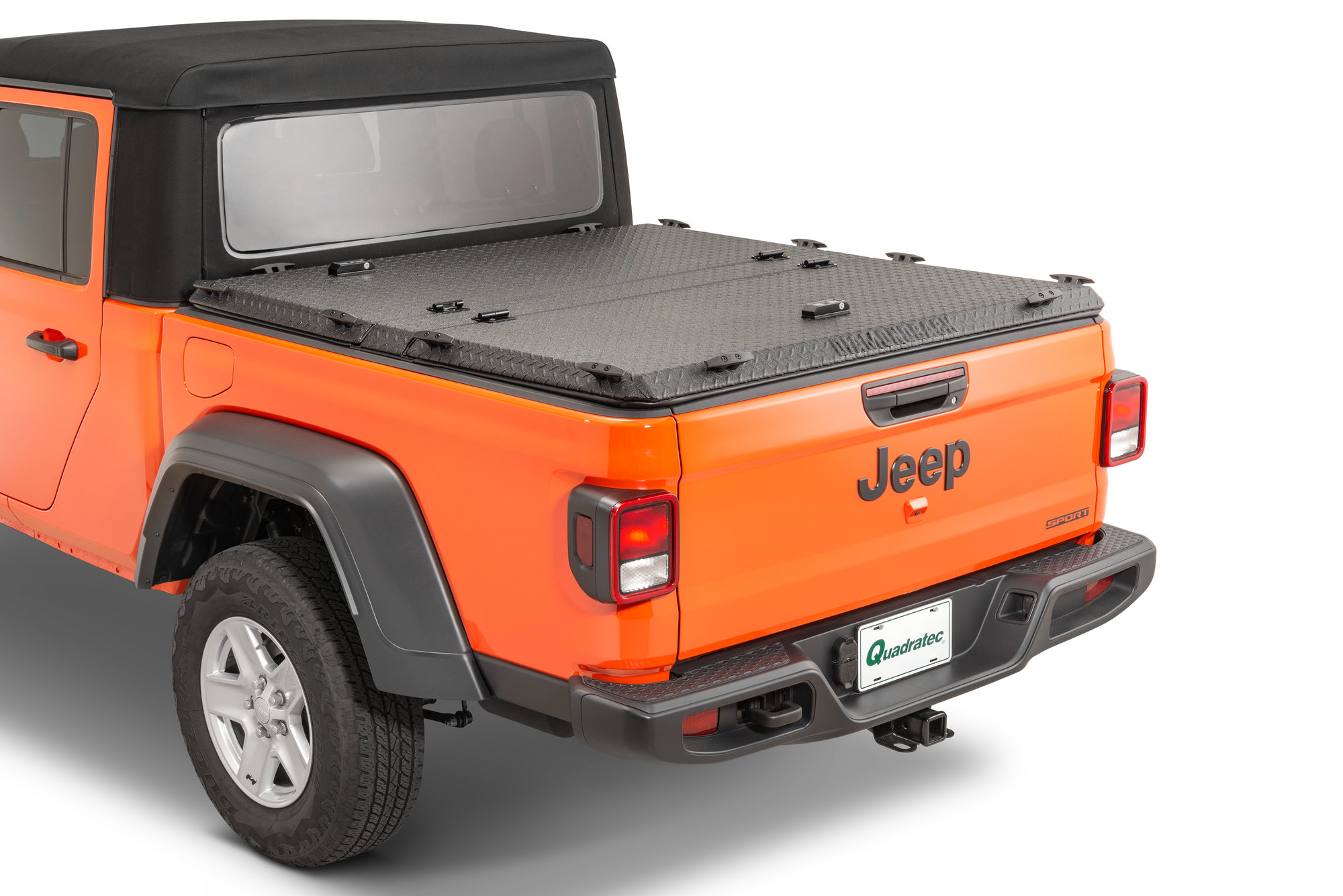 DiamondBack HD Truck Bed Cover for 2020 Jeep Gladiator JT Quadratec